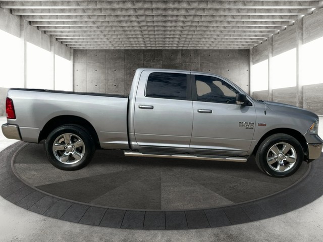 Ram 1500 Classic Vehicle Full-screen Gallery Image 04