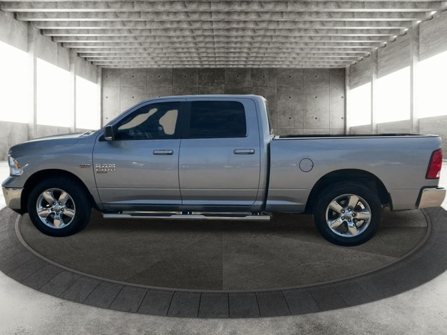 Ram 1500 Classic Vehicle Full-screen Gallery Image 05