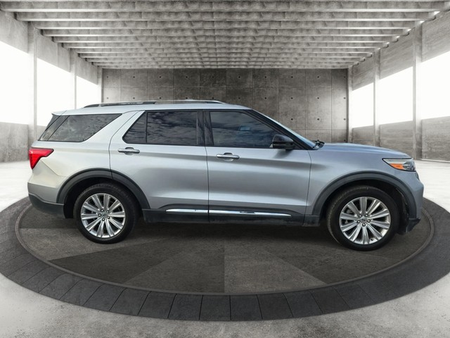 Ford Explorer Vehicle Full-screen Gallery Image 04