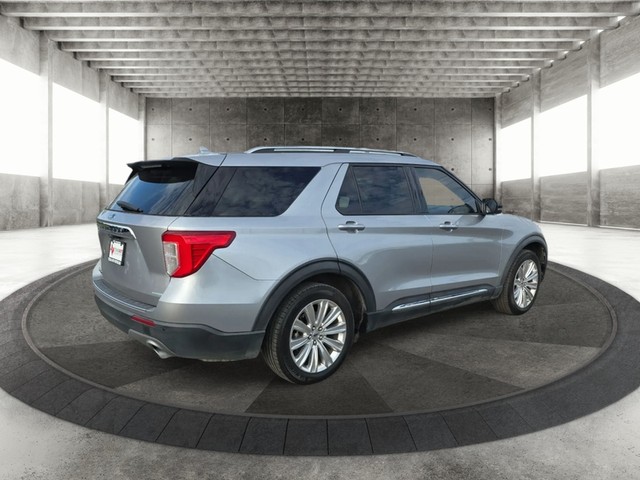 Ford Explorer Vehicle Full-screen Gallery Image 07