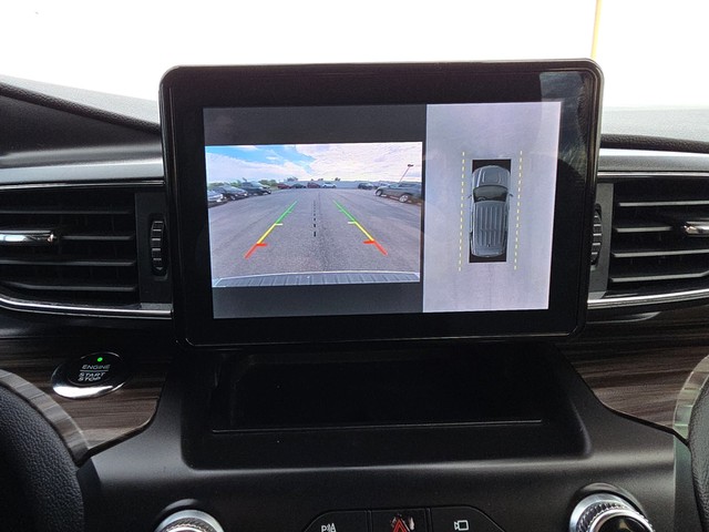 Ford Explorer Vehicle Full-screen Gallery Image 17
