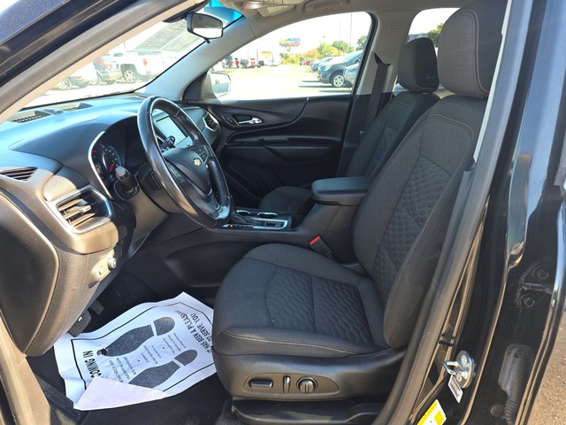 Chevrolet Equinox Vehicle Full-screen Gallery Image 09
