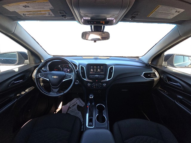 Chevrolet Equinox Vehicle Full-screen Gallery Image 15