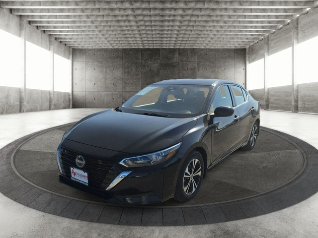 Nissan Sentra Vehicle Full-screen Gallery Image 02