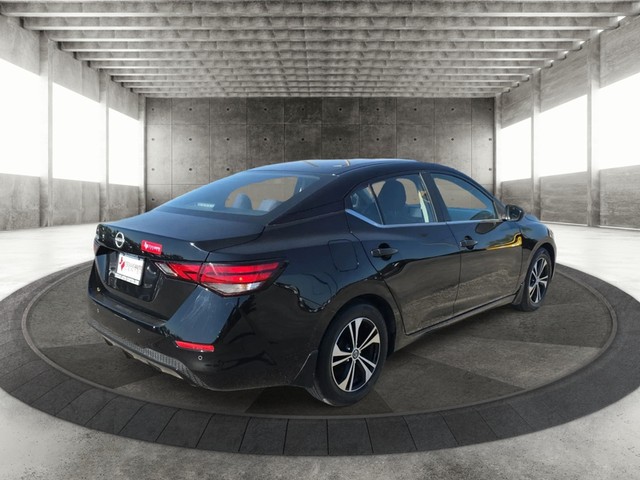 Nissan Sentra Vehicle Full-screen Gallery Image 07