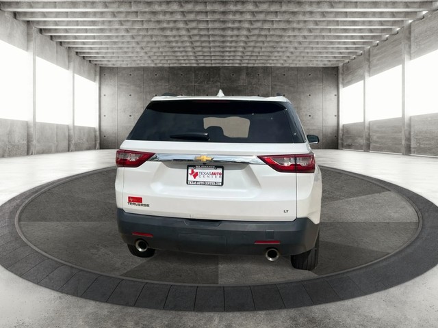 Chevrolet Traverse Vehicle Full-screen Gallery Image 06