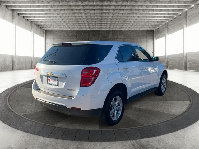 Chevrolet Equinox Vehicle Full-screen Gallery Image 07