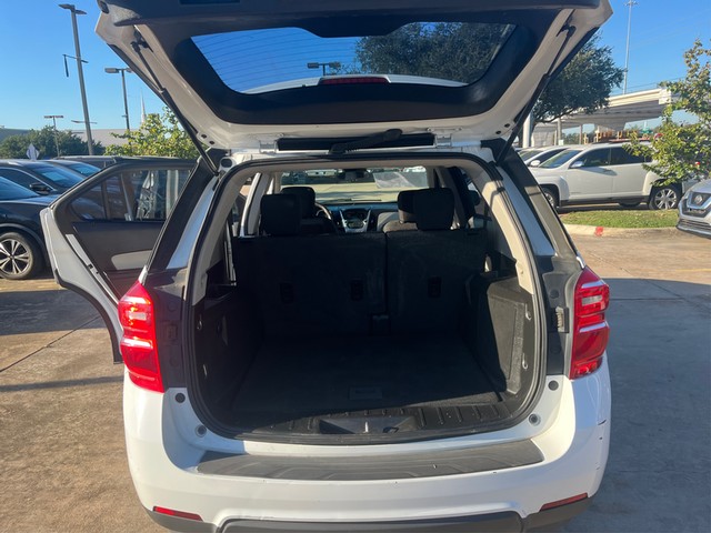 Chevrolet Equinox Vehicle Full-screen Gallery Image 11