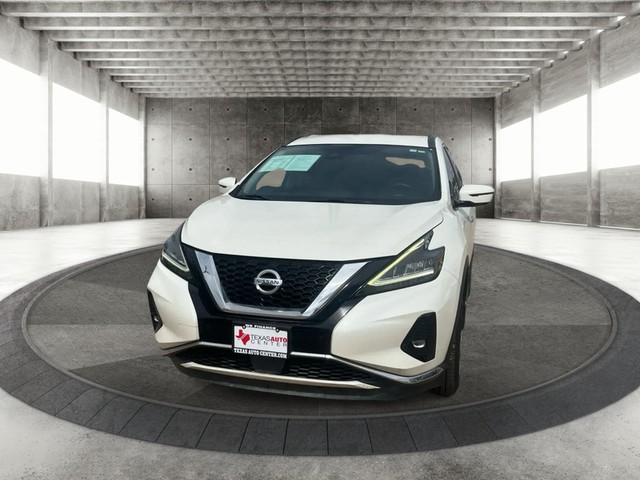 Nissan Murano Vehicle Full-screen Gallery Image 03
