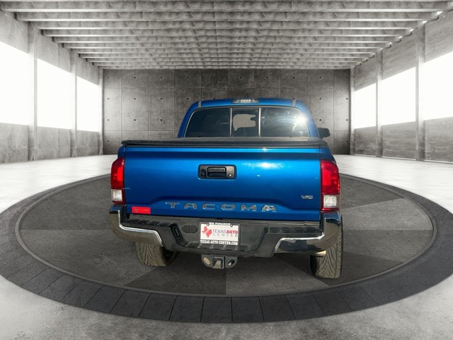 Toyota Tacoma Vehicle Full-screen Gallery Image 06