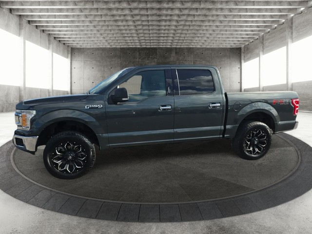 Ford F-150 Vehicle Full-screen Gallery Image 02