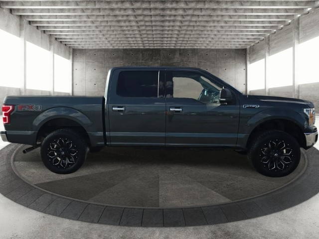 Ford F-150 Vehicle Full-screen Gallery Image 04