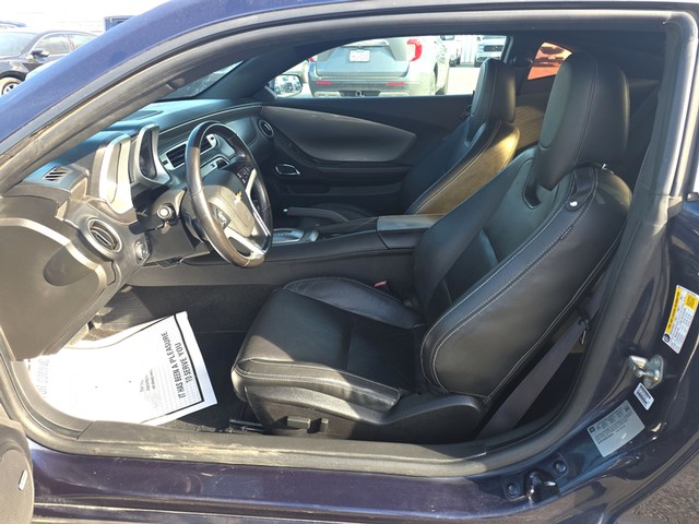 Chevrolet Camaro Vehicle Full-screen Gallery Image 09