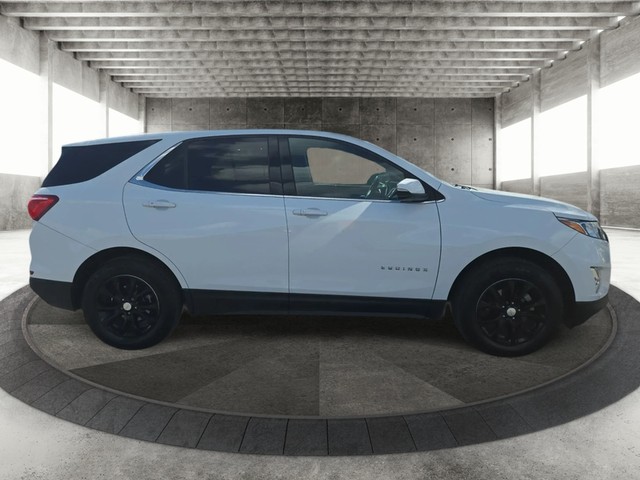 Chevrolet Equinox Vehicle Full-screen Gallery Image 04
