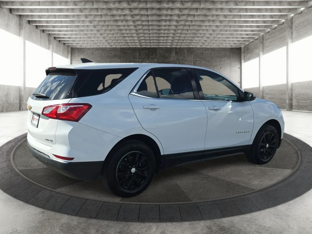 Chevrolet Equinox Vehicle Full-screen Gallery Image 07