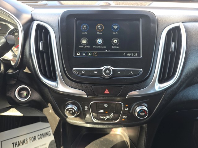 Chevrolet Equinox Vehicle Full-screen Gallery Image 12
