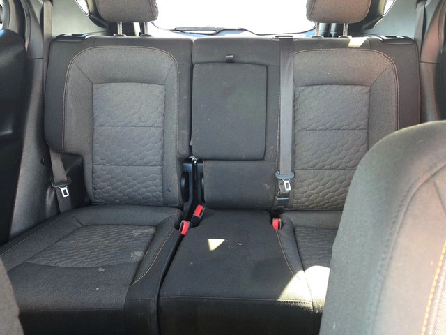 Chevrolet Equinox Vehicle Full-screen Gallery Image 13