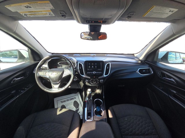 Chevrolet Equinox Vehicle Full-screen Gallery Image 15