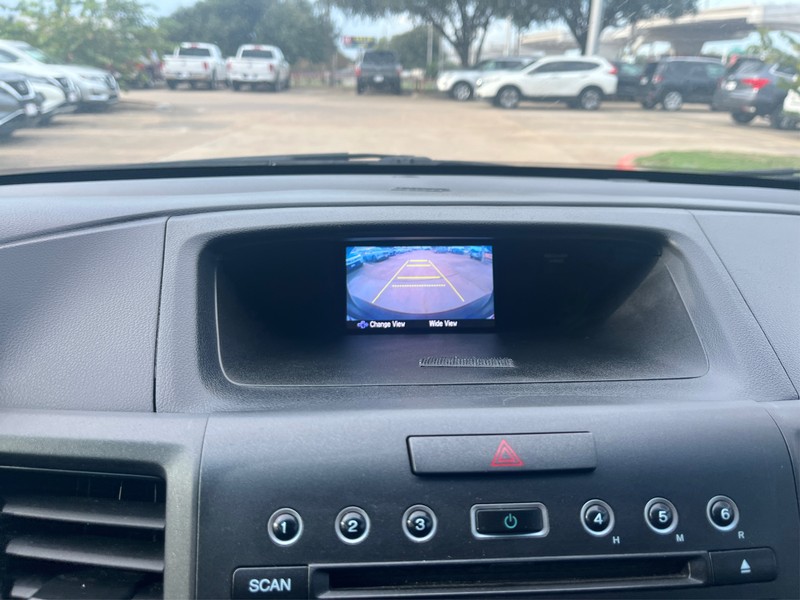 Honda CR-V Vehicle Full-screen Gallery Image 17