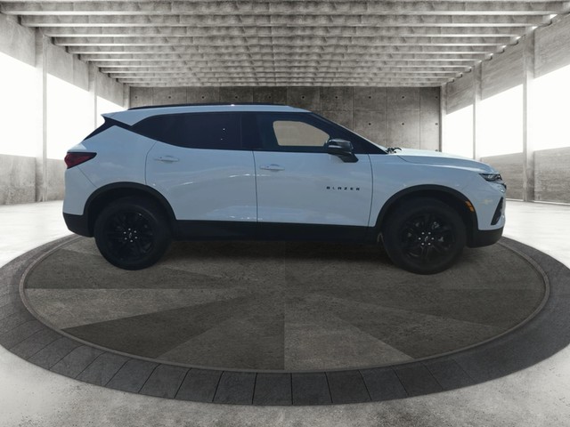 Chevrolet Blazer Vehicle Full-screen Gallery Image 04