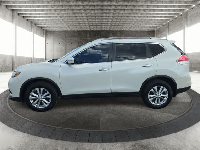 Nissan Rogue Vehicle Full-screen Gallery Image 05