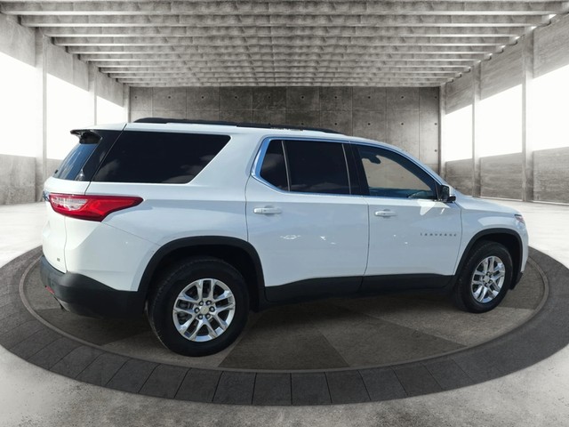 Chevrolet Traverse Vehicle Full-screen Gallery Image 07