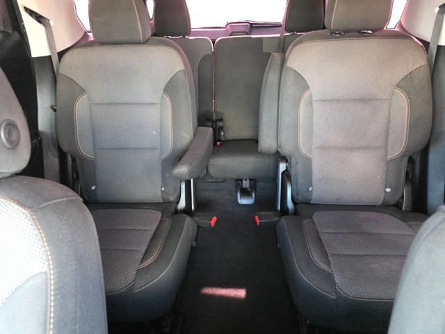 Chevrolet Traverse Vehicle Full-screen Gallery Image 13