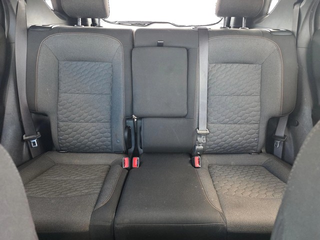 Chevrolet Equinox Vehicle Full-screen Gallery Image 13