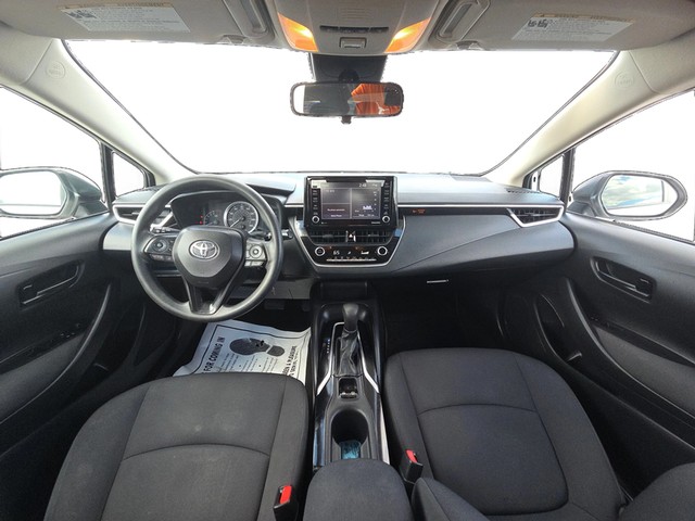 Toyota Corolla Vehicle Full-screen Gallery Image 14