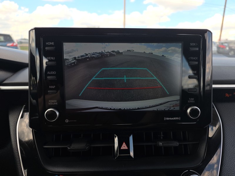 Toyota Corolla Vehicle Full-screen Gallery Image 16