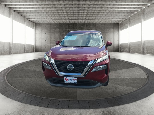 Nissan Rogue Vehicle Full-screen Gallery Image 03