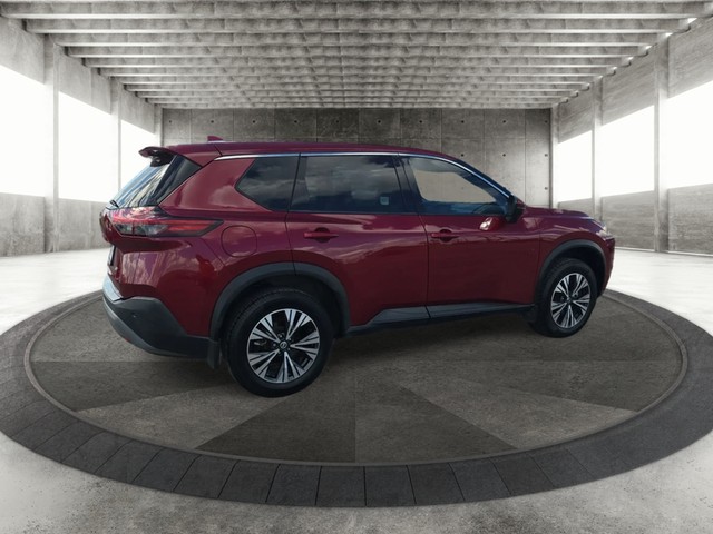 Nissan Rogue Vehicle Full-screen Gallery Image 07