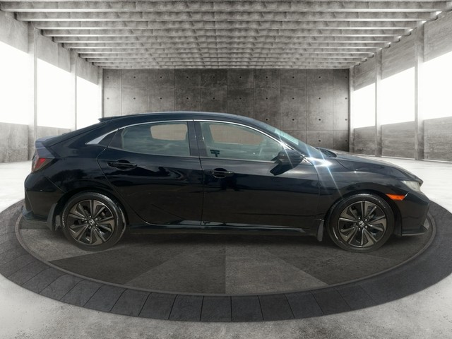 Honda Civic Hatchback Vehicle Full-screen Gallery Image 04