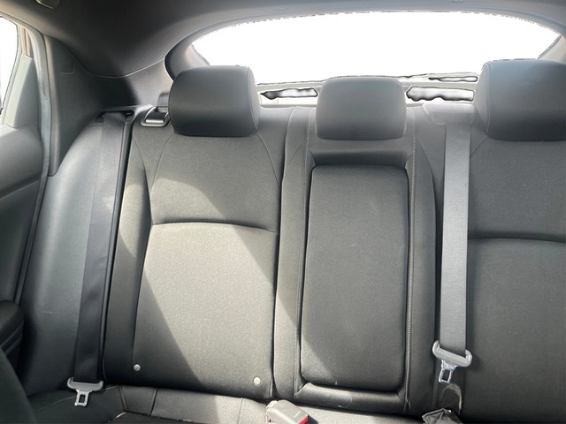 Honda Civic Hatchback Vehicle Full-screen Gallery Image 12