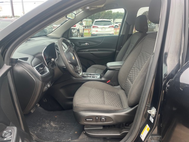 Chevrolet Equinox Vehicle Full-screen Gallery Image 09