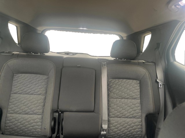 Chevrolet Equinox Vehicle Full-screen Gallery Image 12