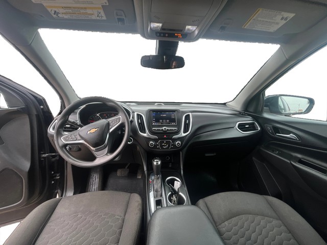 Chevrolet Equinox Vehicle Full-screen Gallery Image 14