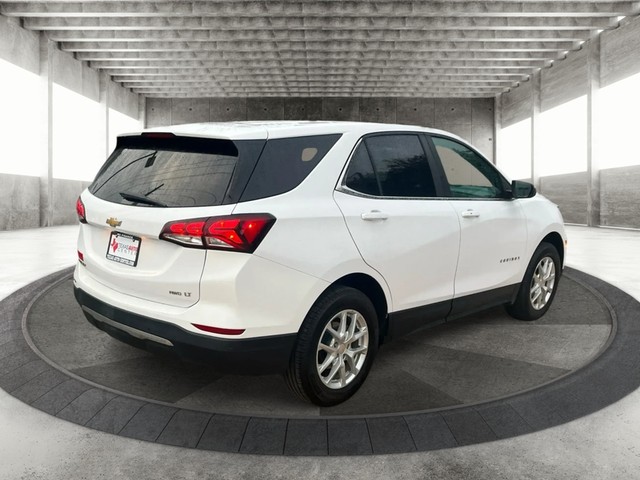 Chevrolet Equinox Vehicle Full-screen Gallery Image 06