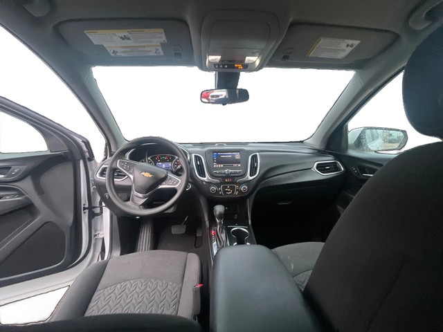 Chevrolet Equinox Vehicle Full-screen Gallery Image 13
