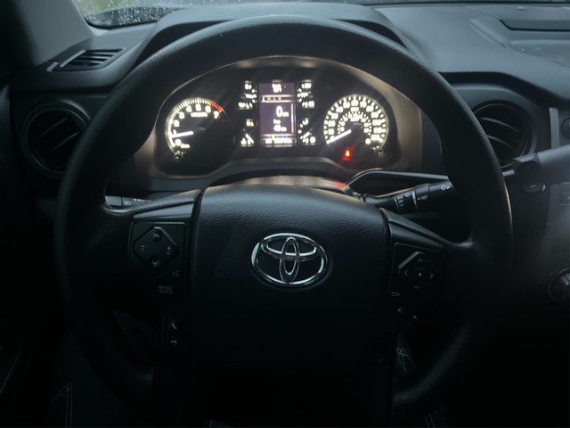 Toyota Tundra 2WD Vehicle Full-screen Gallery Image 13