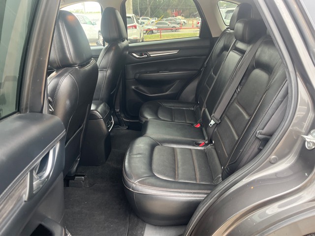 Mazda CX-5 Vehicle Full-screen Gallery Image 10