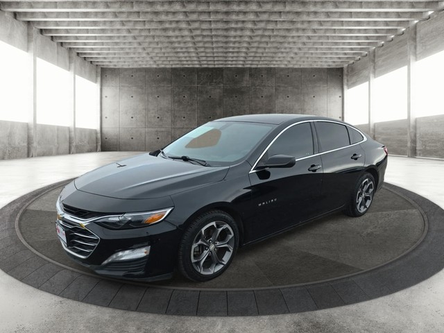 Chevrolet Malibu Vehicle Full-screen Gallery Image 02