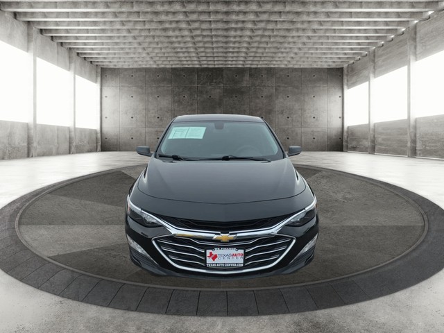 Chevrolet Malibu Vehicle Full-screen Gallery Image 03