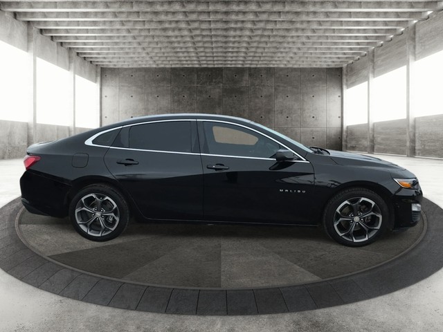 Chevrolet Malibu Vehicle Full-screen Gallery Image 04