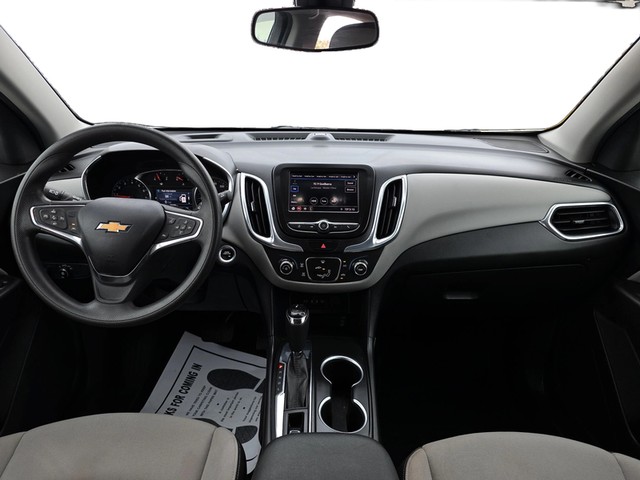 Chevrolet Equinox Vehicle Full-screen Gallery Image 16