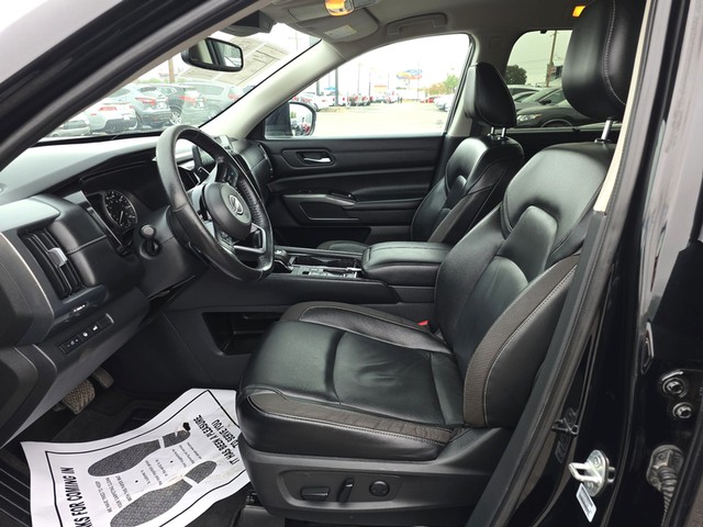 Nissan Pathfinder Vehicle Full-screen Gallery Image 05