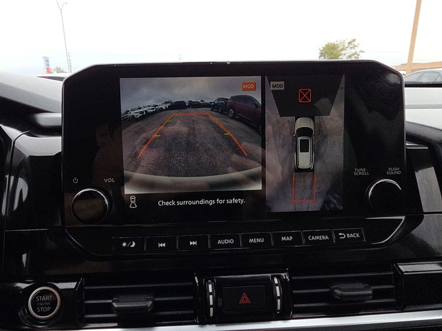 Nissan Pathfinder Vehicle Full-screen Gallery Image 14