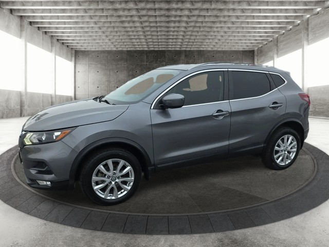 Nissan Rogue Sport Vehicle Full-screen Gallery Image 02