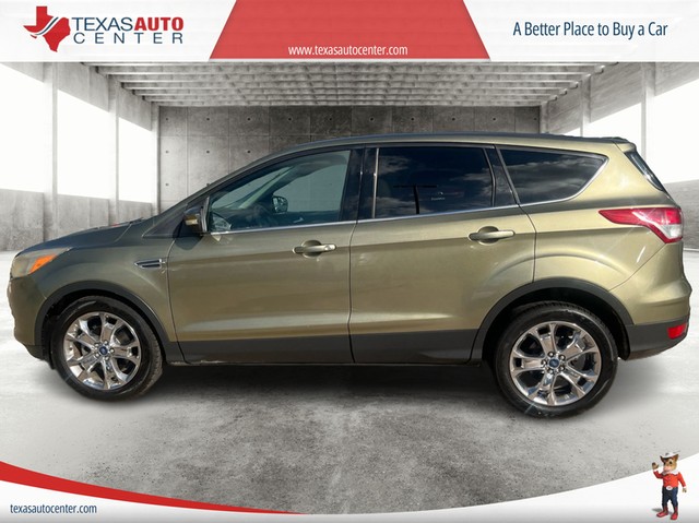 Ford Escape Vehicle Full-screen Gallery Image 05