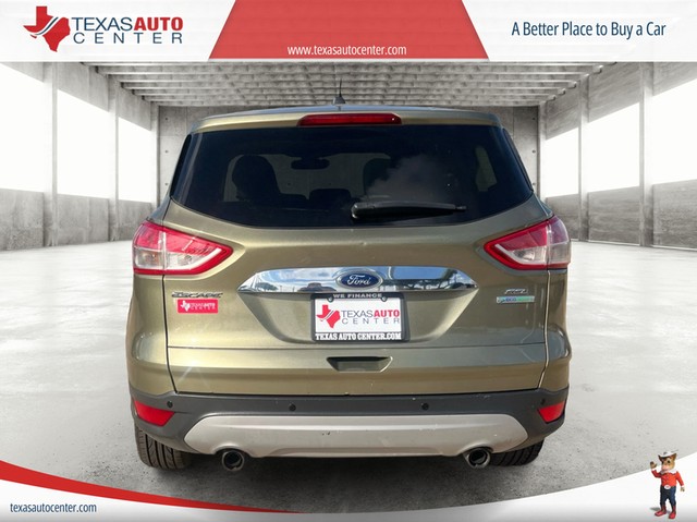Ford Escape Vehicle Full-screen Gallery Image 06